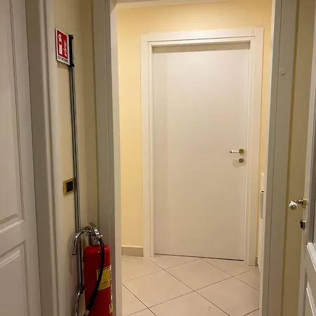 Short-lets D33, Part Of The House Is Available For Short-term In Center Apartment Sorrento